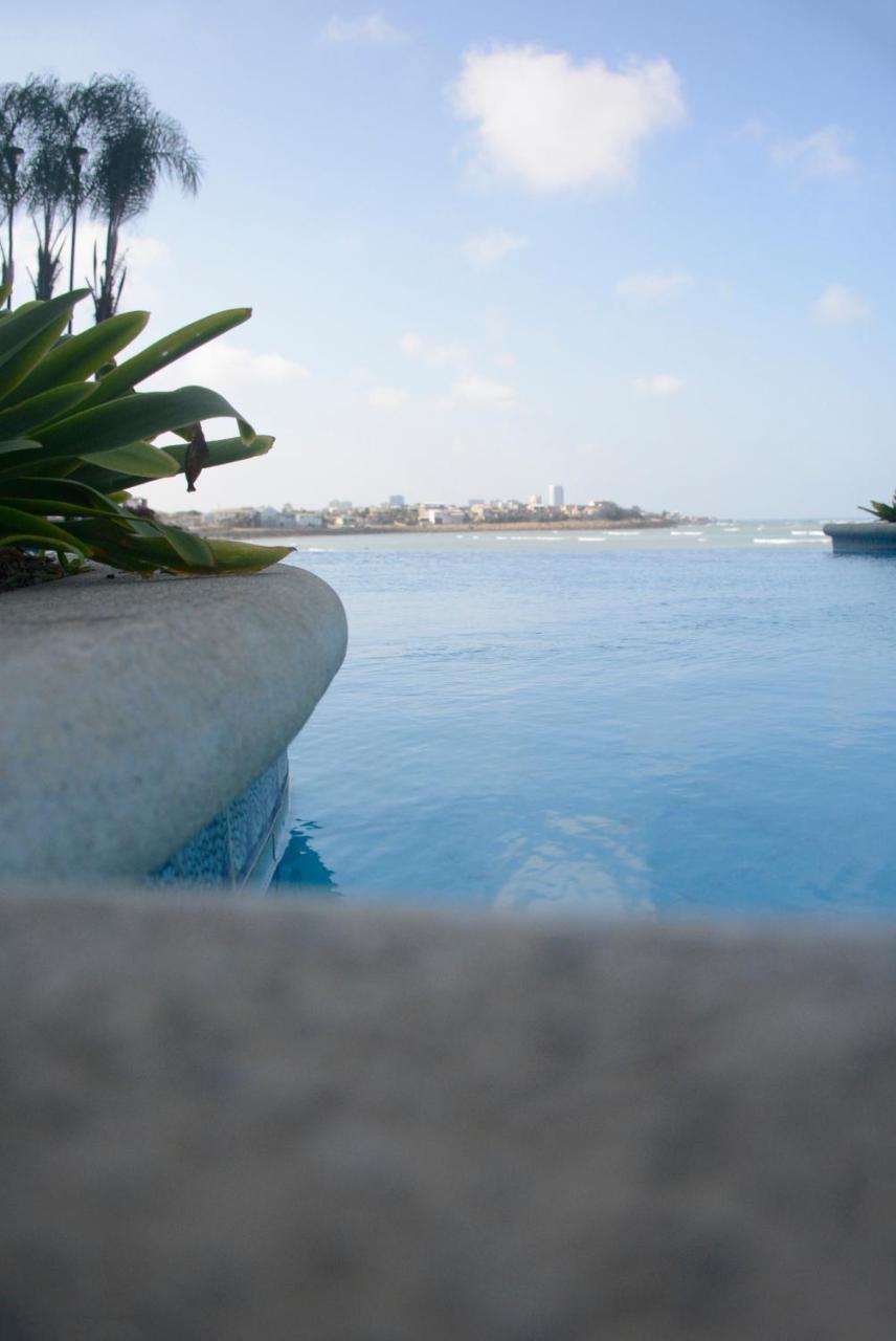 דירות סלינאס Lindo Departamento Al Pie De Playa Edificio Torre Oceanica מראה חיצוני תמונה