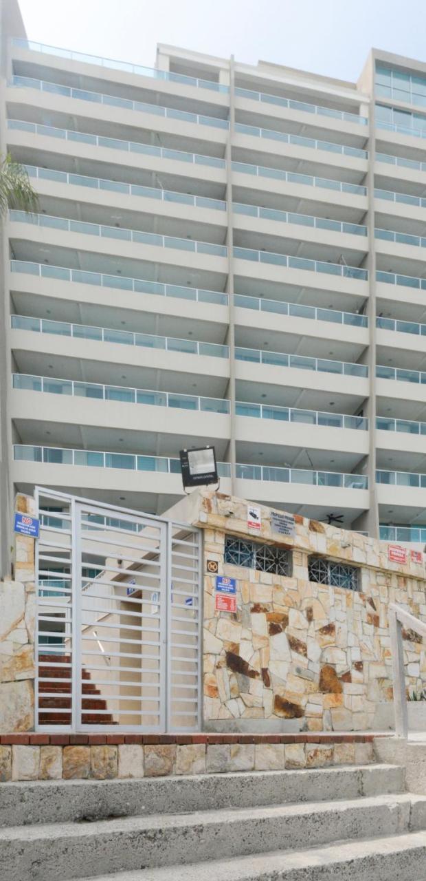 דירות סלינאס Lindo Departamento Al Pie De Playa Edificio Torre Oceanica מראה חיצוני תמונה
